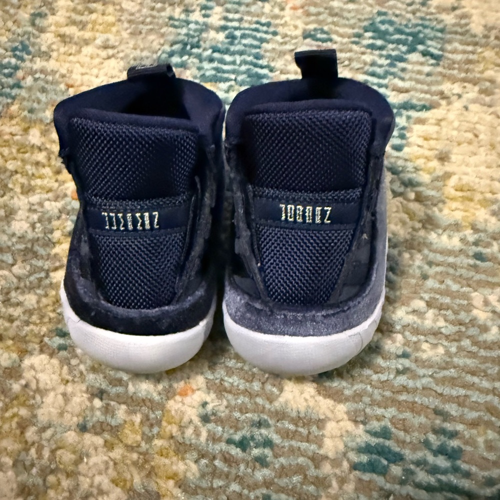 Nike Jordan 11 Crib Bootie Midnight Navy/Metallic Silver